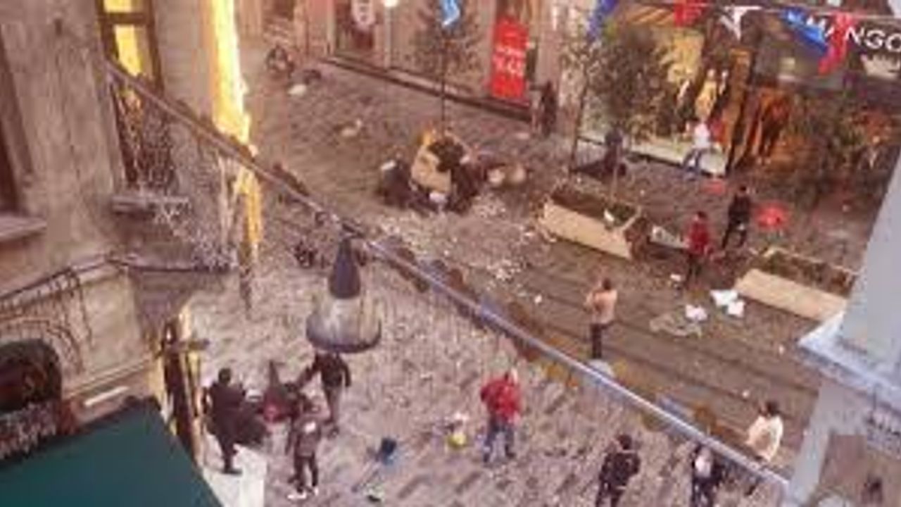 Taksim'deki patlamada 6 can kaybı, 53 yaralı