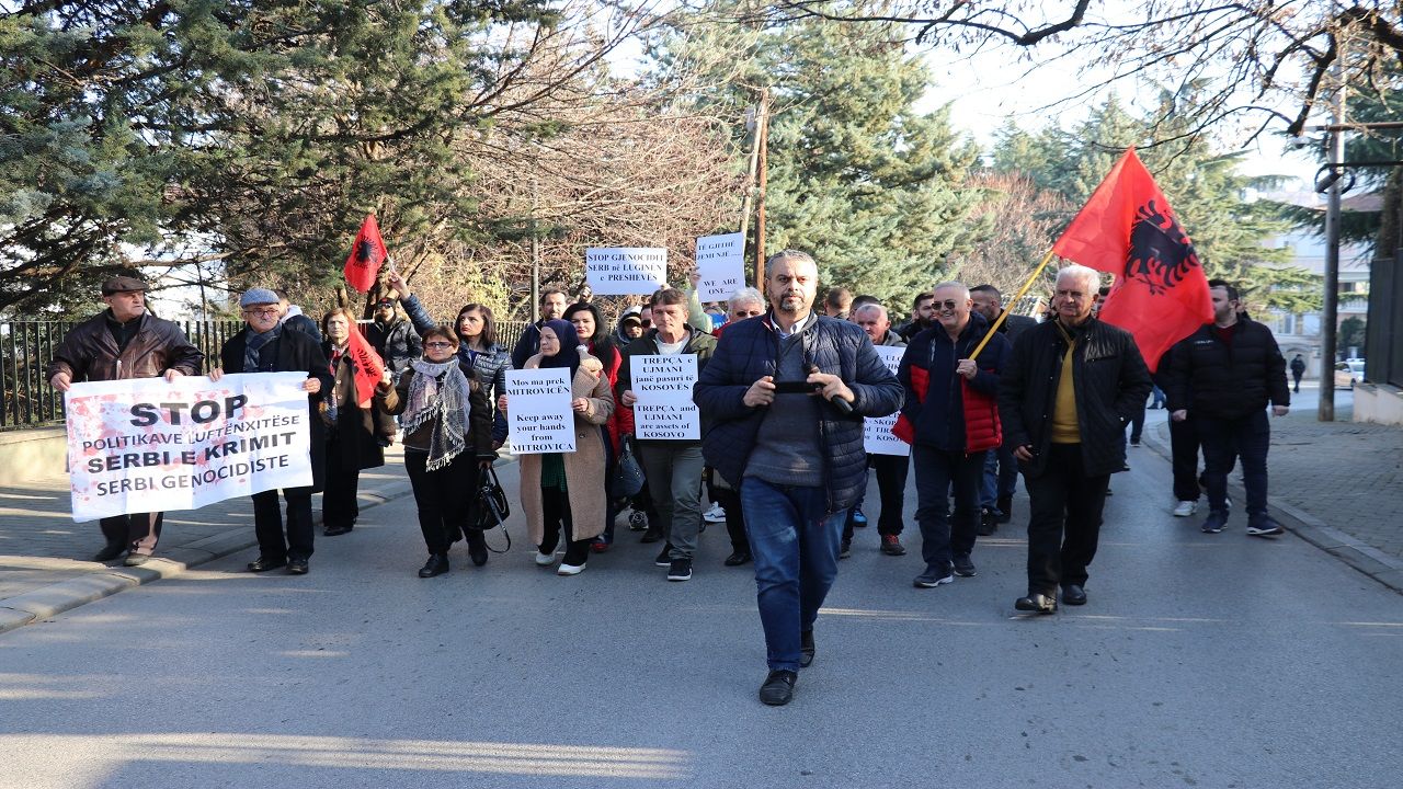 Kuzey Makedonya'da, Kosova’ya destek eylemi düzenlendi