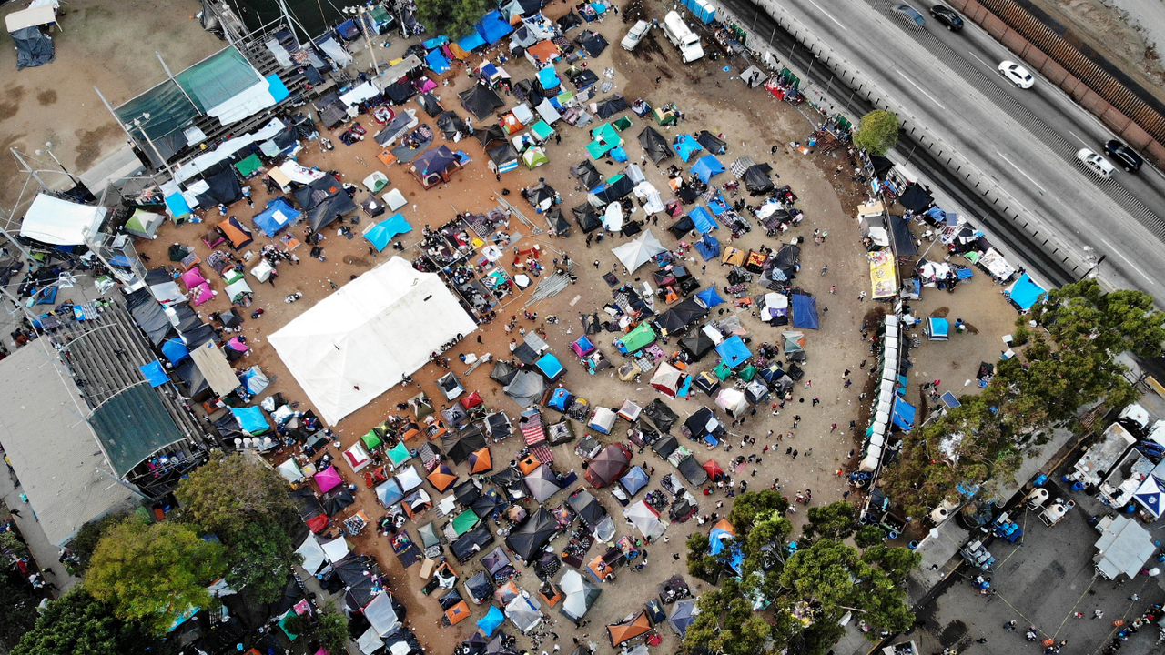 ABD'de bin kişilik çadır kampı kuruluyor