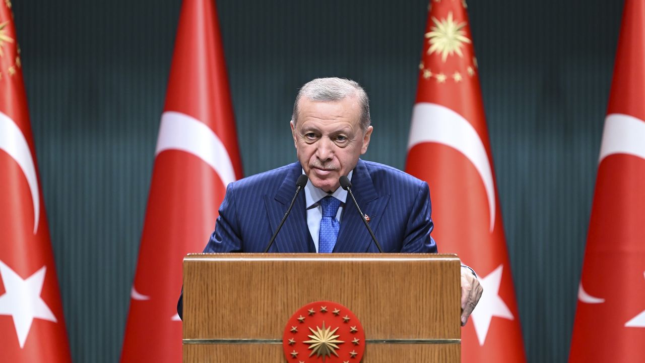Cumhurbaşkanı Erdoğan'dan "Seçim 14 Mayıs'ta" mesajı