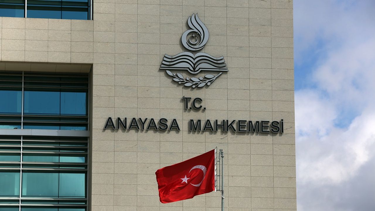 Anayasa Mahkemesi, HDP'nin 'erteleme' talebini reddetti