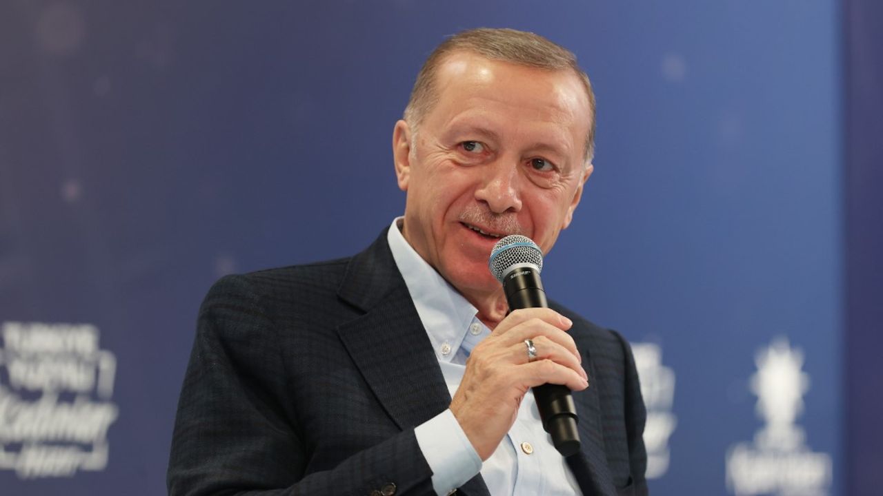 Cumhurbaşkanı Erdoğan'dan başörtüsüne anayasal güvence açıklaması