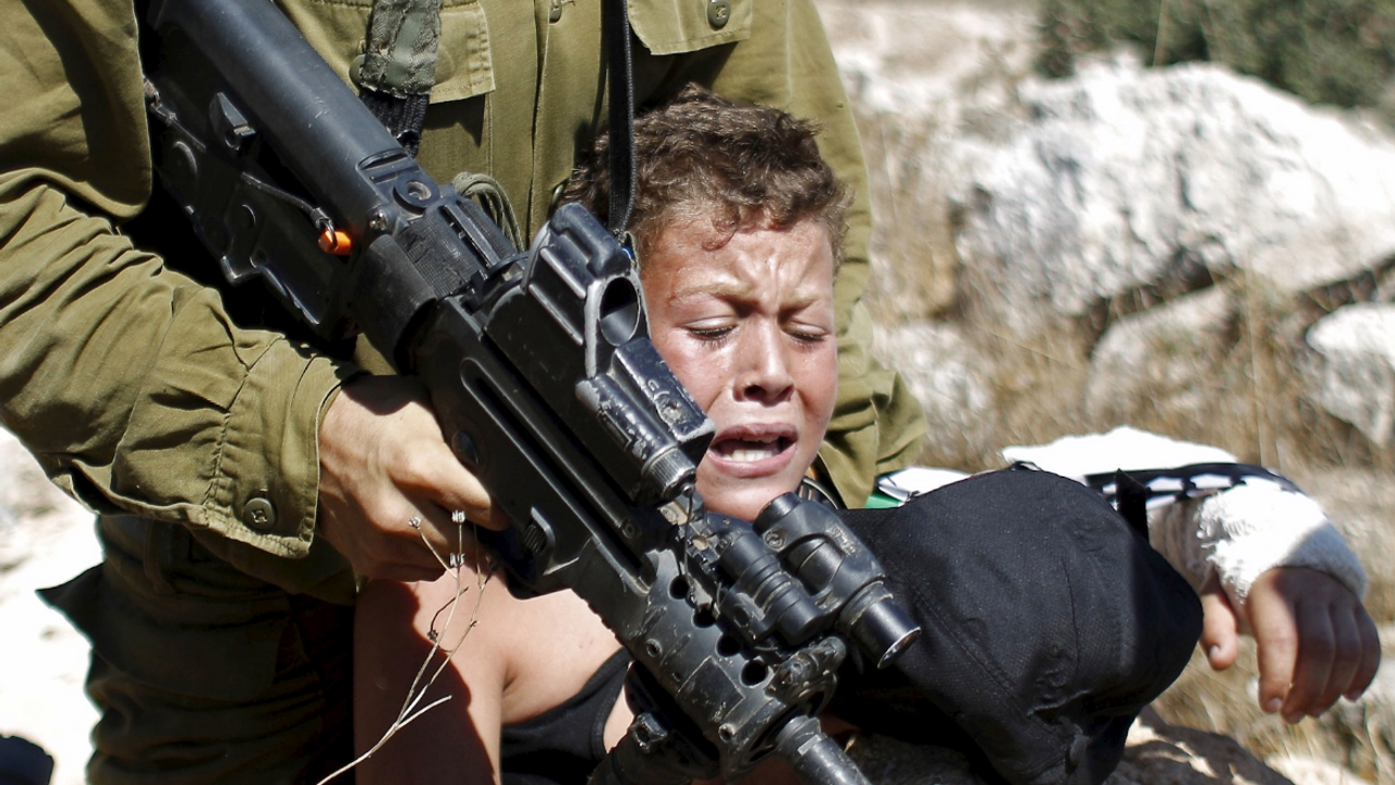 Siyonist rejim, Filistinli bir çocuğu şehit etti