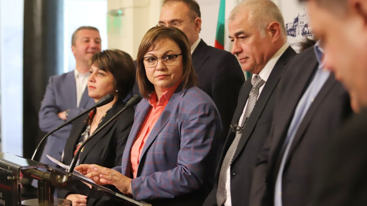 Bulgaristan'da hükümeti kurma görevi sosyalist partiye verildi