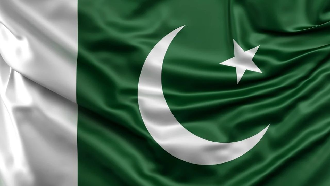 Pakistan, Hz. Resulallah'ın (s.a.a) aile ve sahabelerine saygısızlığın cezalarını arttırıyor