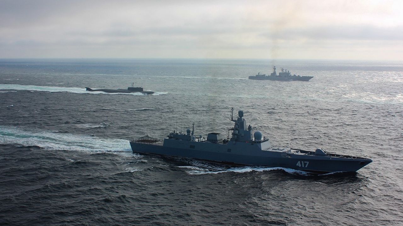 Rus gemisi Çin ve Güney Afrika'yla tatbikata katılacak