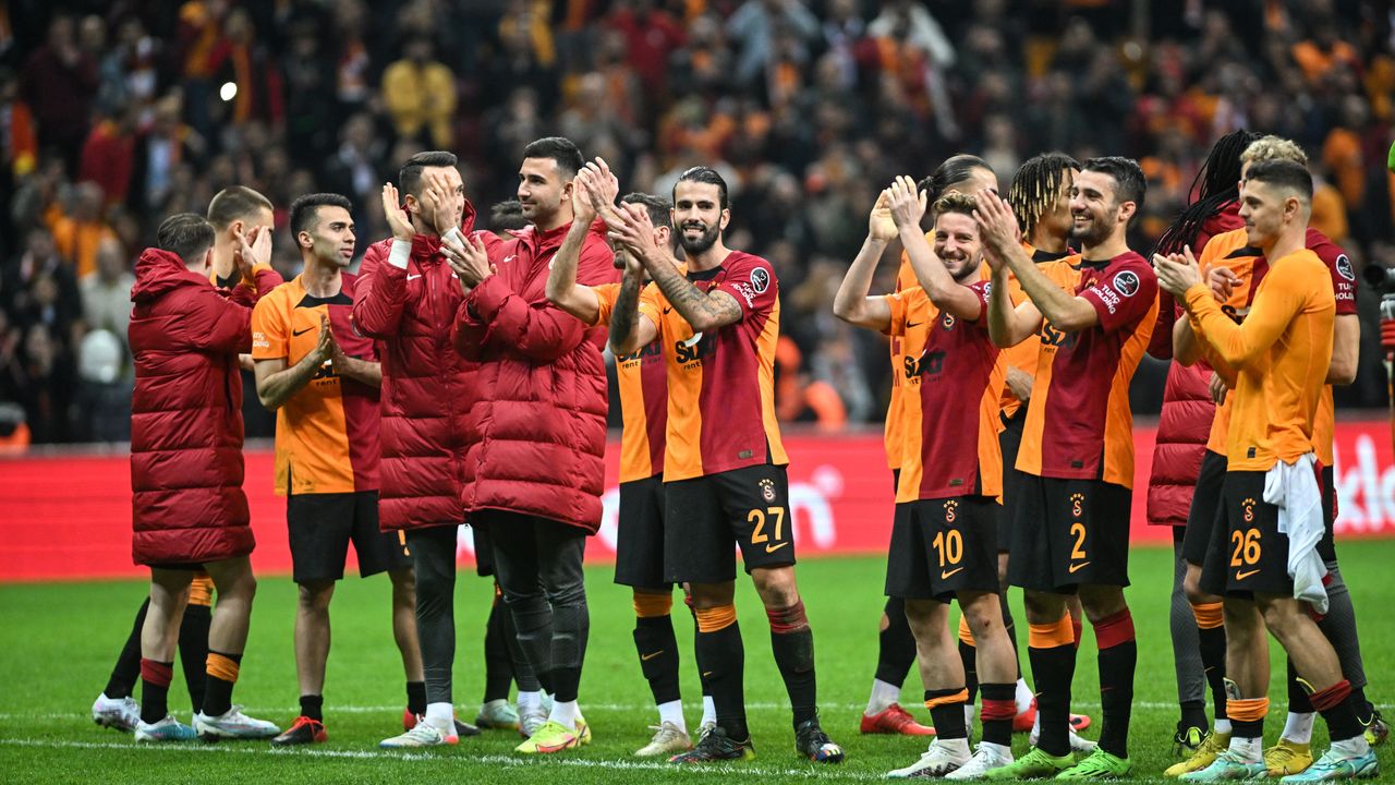 Galatasaray kayıpsız ilerliyor