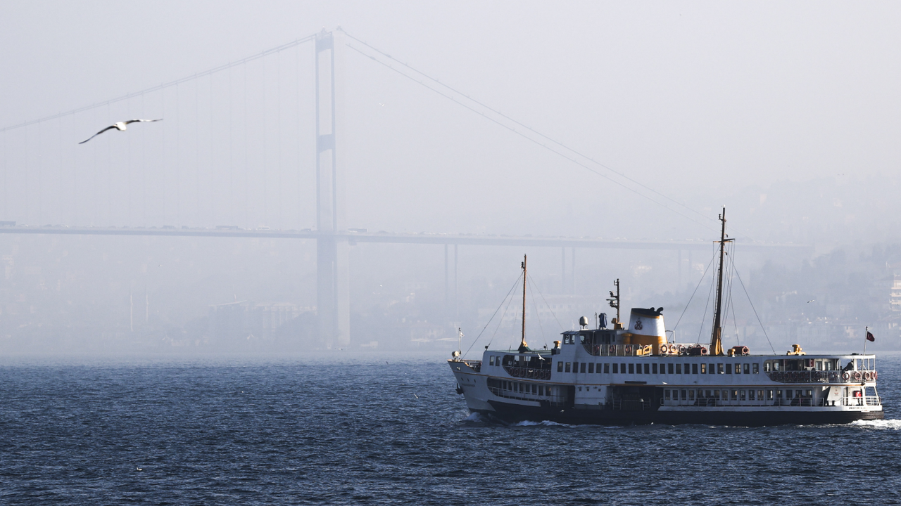 İstanbul'da yoğun sis hafta sonuna kadar sürecek