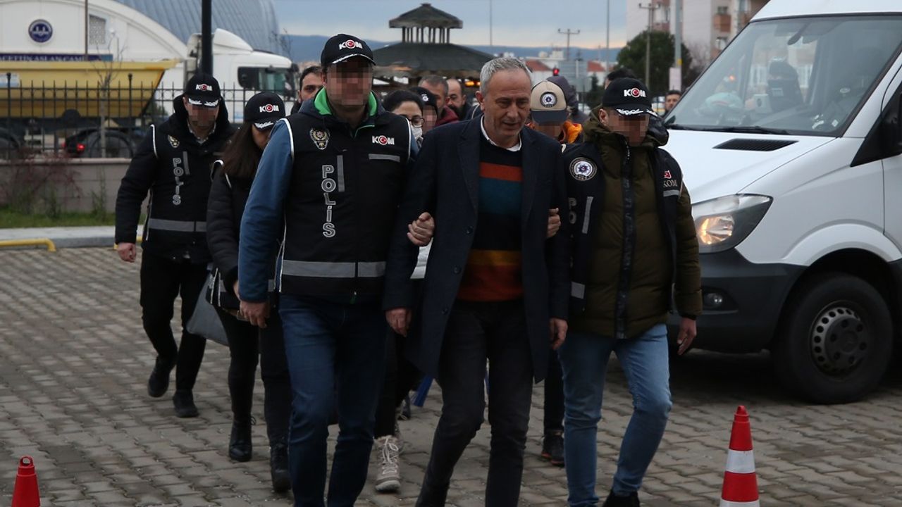 Tutuklanan belediye başkanı Ünal Çetin görevden uzaklaştırıldı