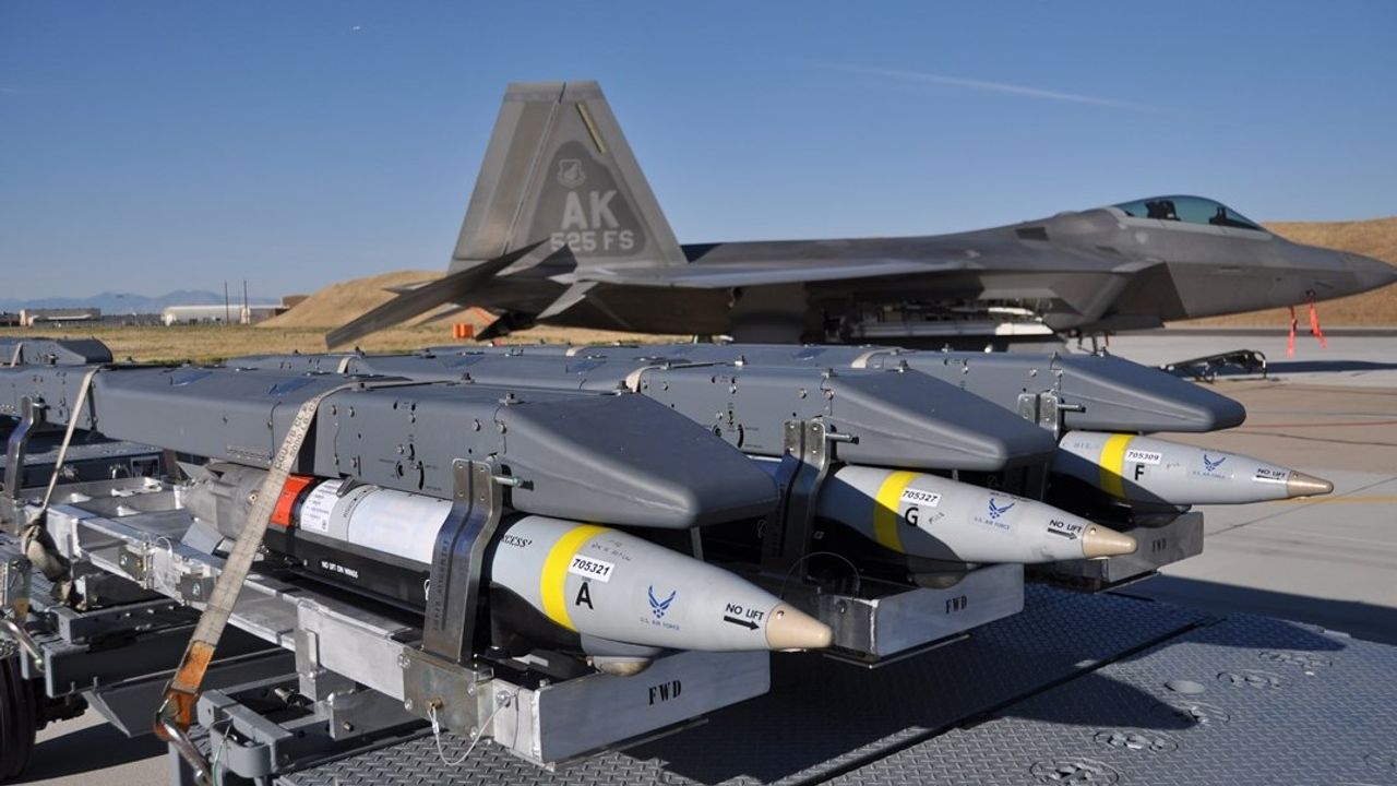 ABD, Ukrayna'ya "daha uzun menzilli" roketler gönderecek