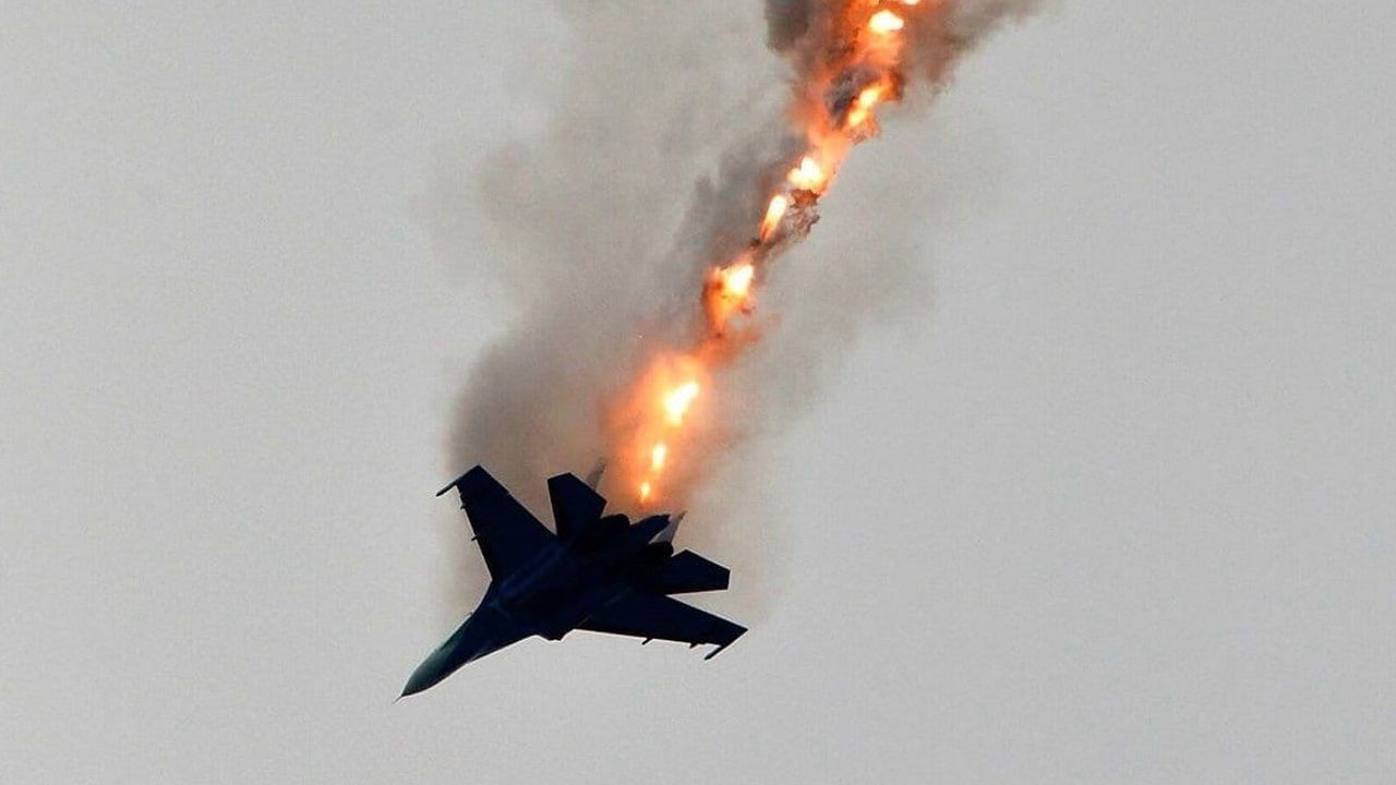 Rusya’nın savaş uçağı düştü
