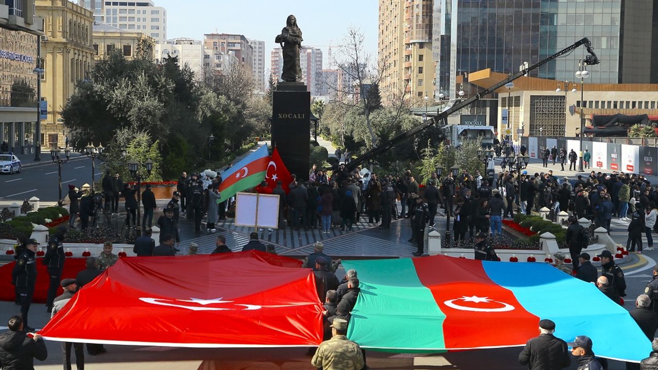 Azerbaycan'da Hocalı Katliamı kurbanları anılıyor