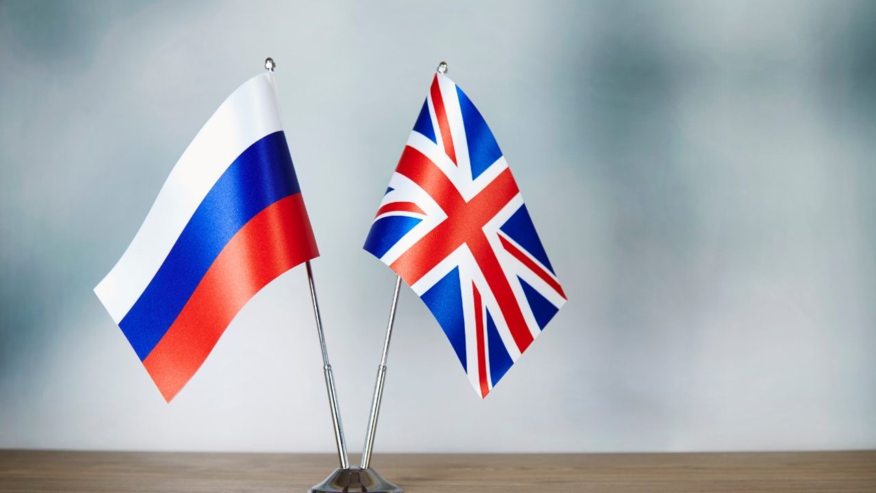 İngiltere, Rusya'yı zayıflatılmış uranyum konusunda dezenformasyon yapmakla suçladı