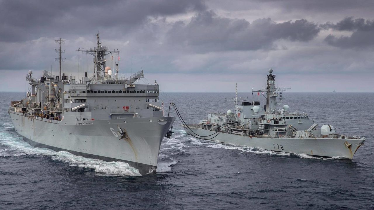 İspanya, 500 personelli iki askeri gemiyi Türkiye'ye yönlendirdi