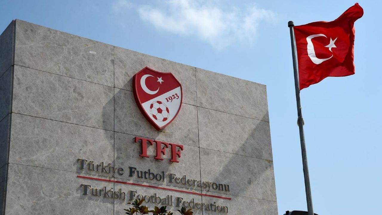 TFF, Kulüpler Birliği'ni toplantıya çağırdı: "Seyircisiz lig" konuşulacak