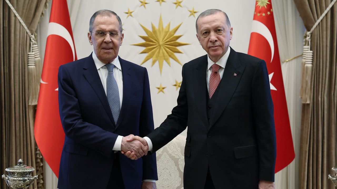 Cumhurbaşkanı Erdoğan Rus Bakan Lavrov'u kabul etti