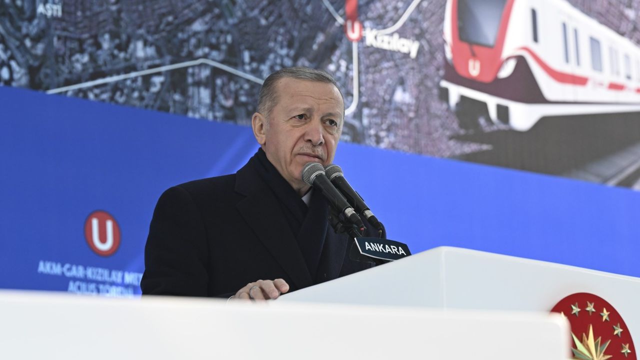 Cumhurbaşkanı Erdoğan, "Bizi beğemeyenler 7'li masanın dolgu malzemesi oldular"