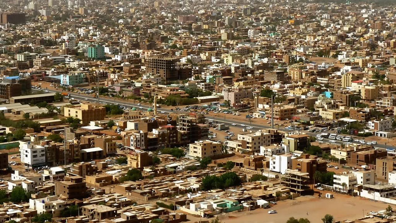 Sudan'daki Türk vatandaşları 23 Nisan'da tahliye edilecek