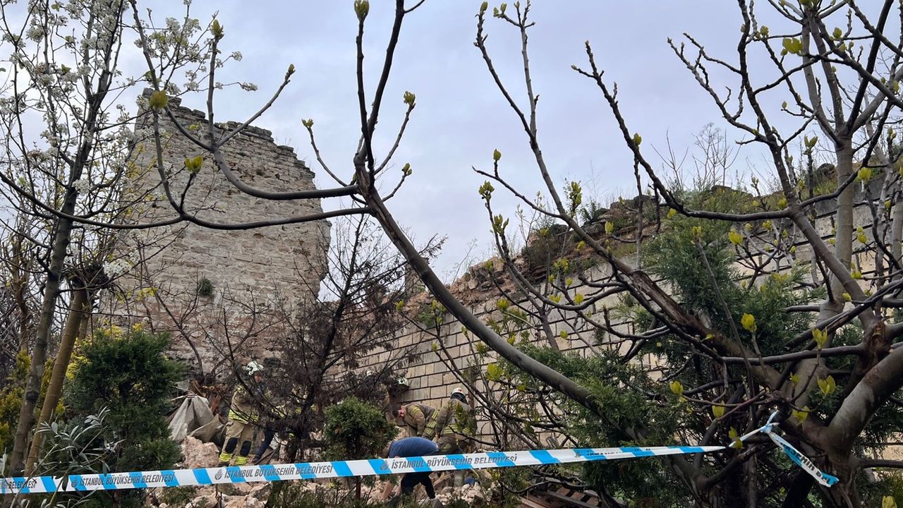 İstanbul Silivrikapı'daki surlarda çökme meydana geldi: 1 ölü