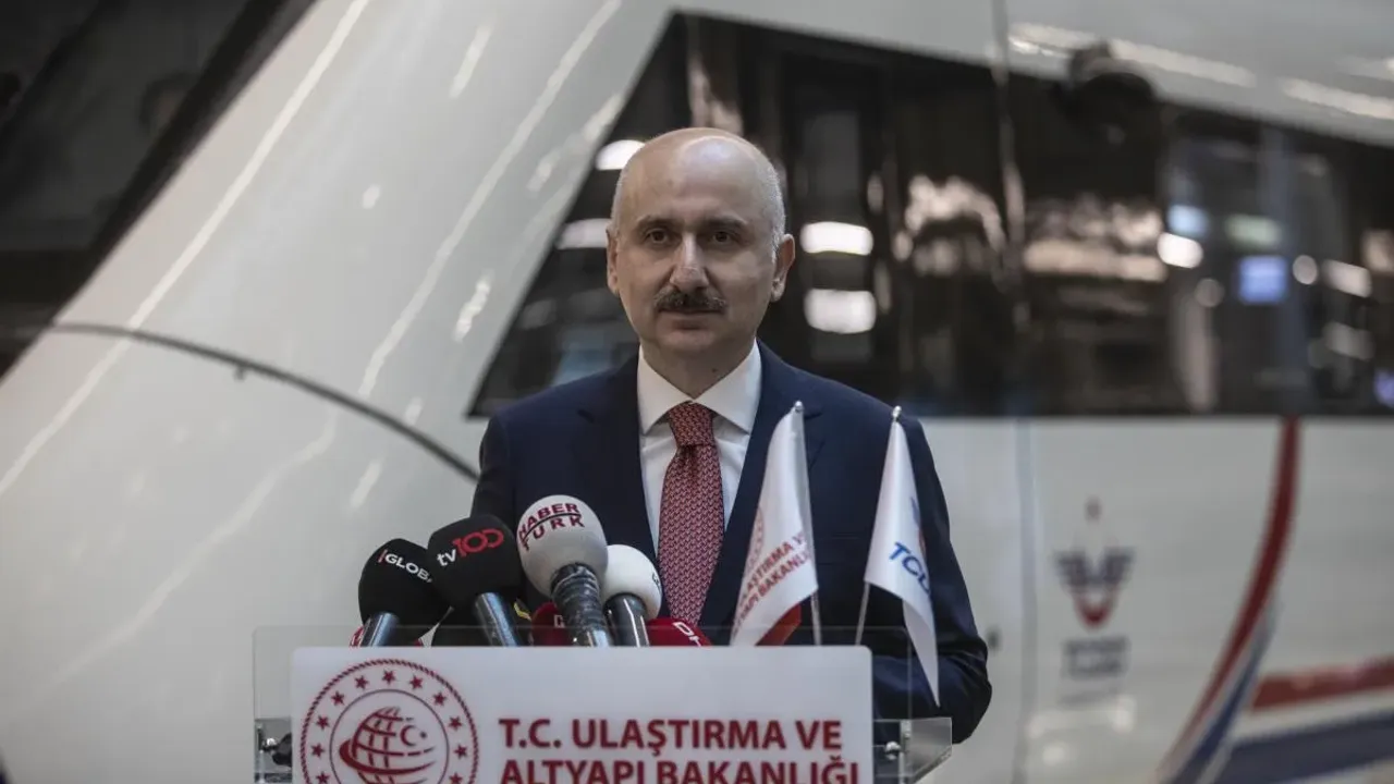 Bakan Karaismailoğlu, "İstanbul-Sivas arası 6 saate indi"