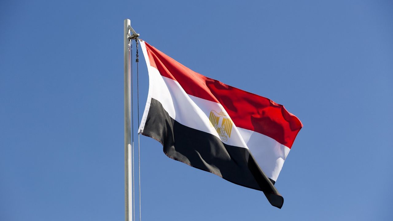 Sudan'da alıkonulan Mısırlı askerlerin ilk kısmı Kahire'ye döndü