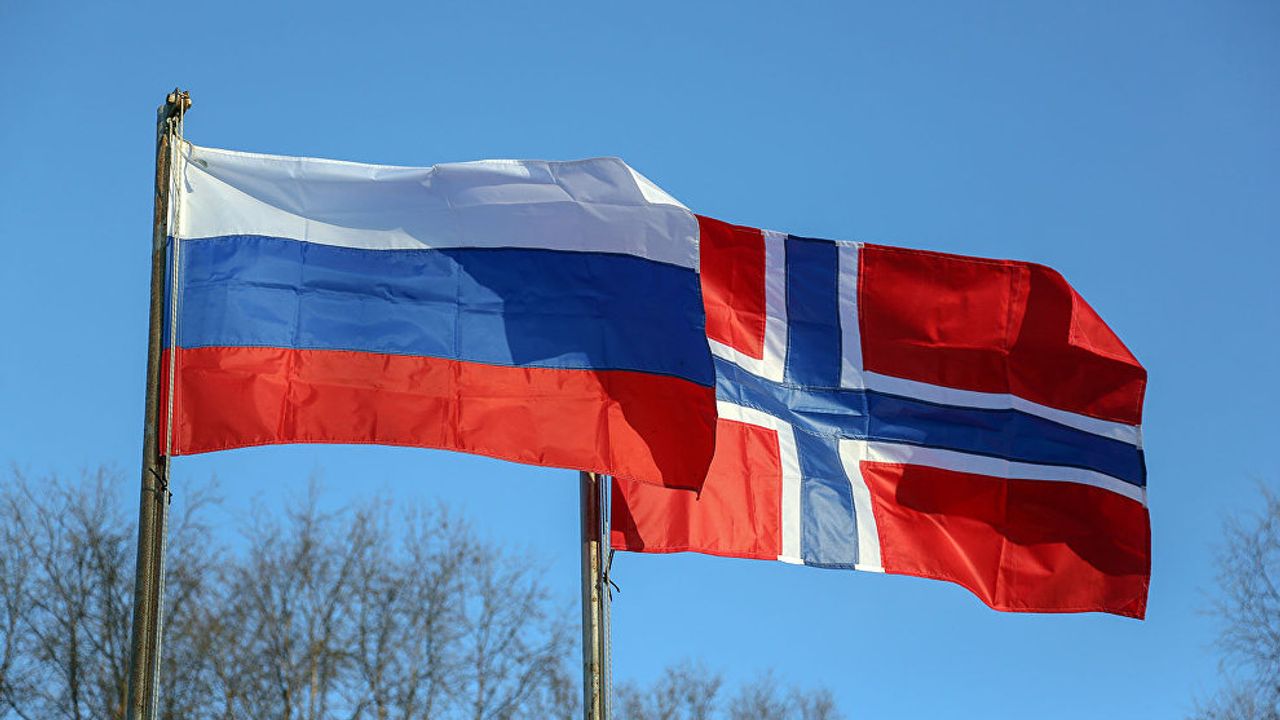 Rusya, 10 Norveçli diplomatı "istenmeyen kişi" ilan etti