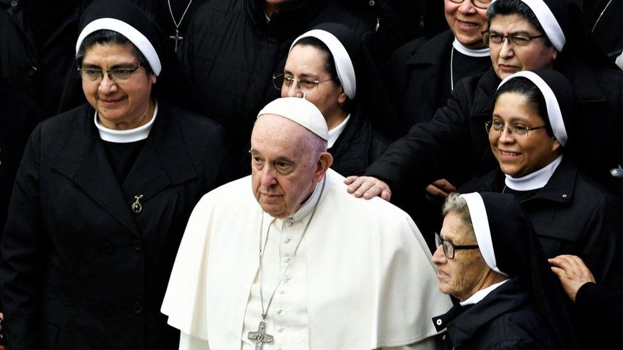 Papa kadınlara oy kullanma hakkı tanıdı