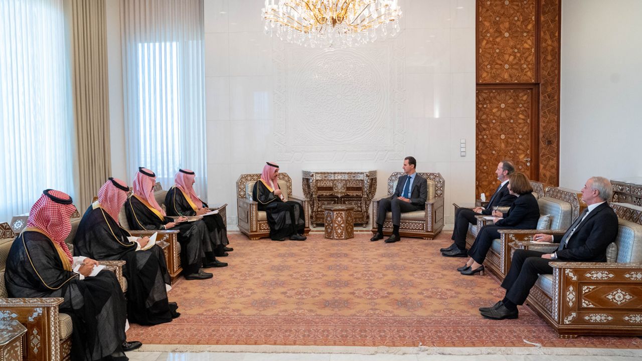 12 yıl sonra ilk: Esad, Suudi Dışişleri Bakanı ile görüştü