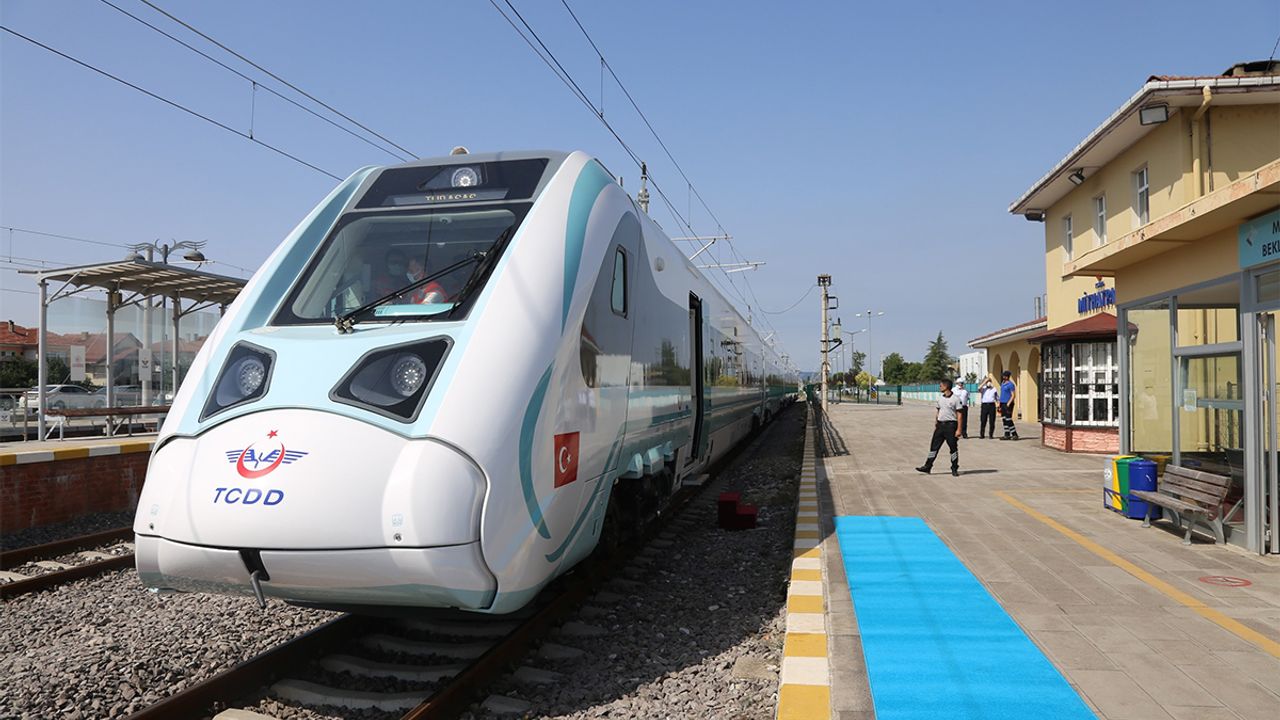 Ankara-İstanbul arası demir yolu ile 80 dakikaya inecek