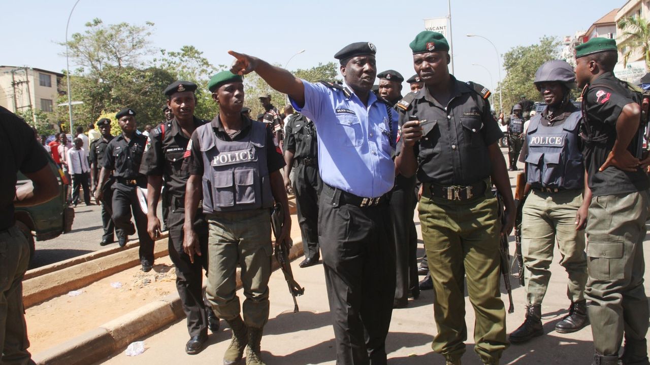 Nijerya'da silahlı kişiler 29 kişiyi kaçırdı