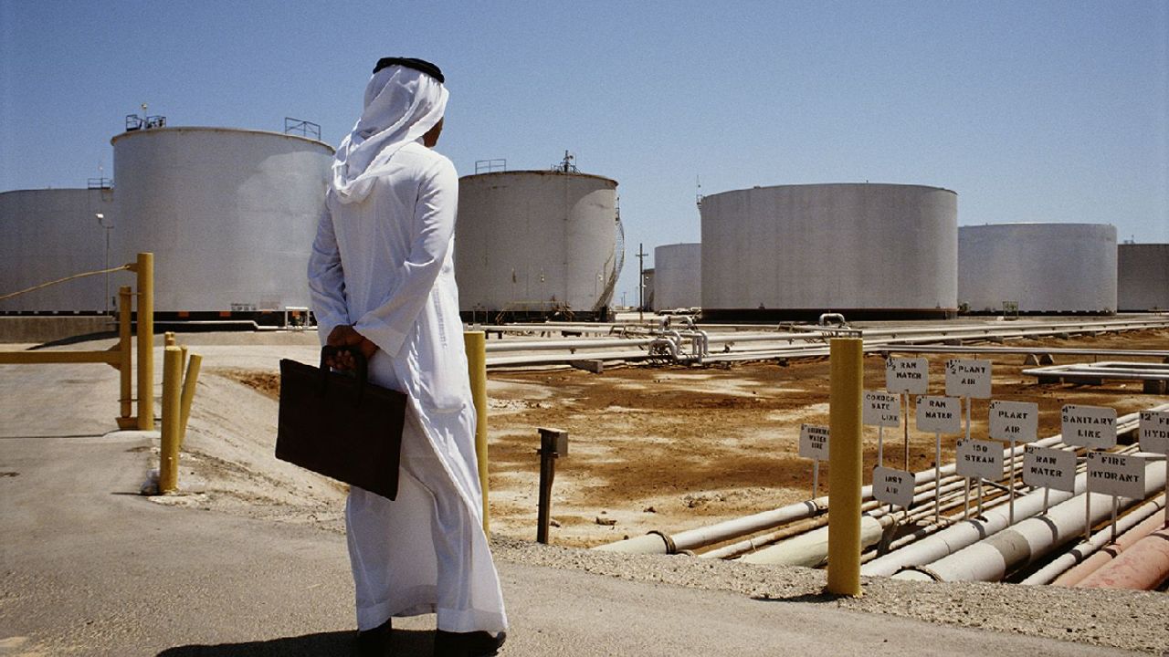 Suudi Arabistan, 1 milyon varil ek üretim kesintisine gidecek