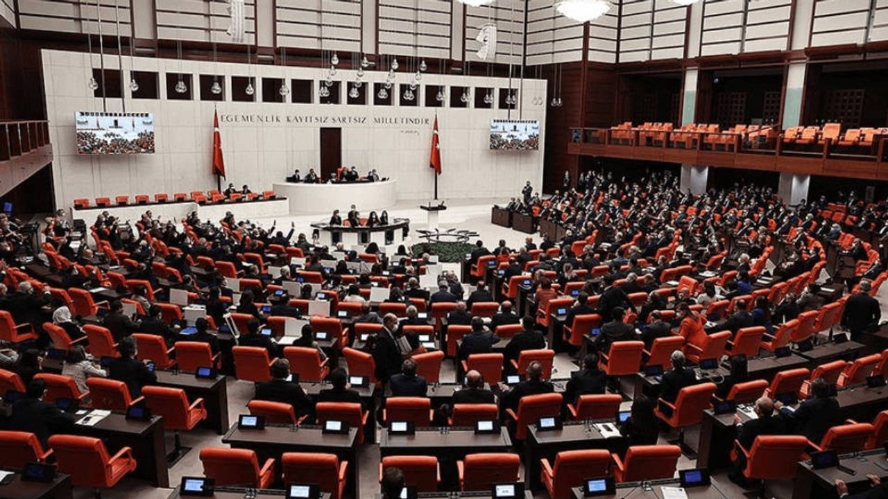 CHP'den Meclis'e Akbelen çağrısı