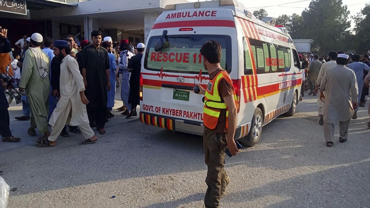 Pakistan'da gerçekleşen terör saldırısında ölü sayısı 54'e çıktı