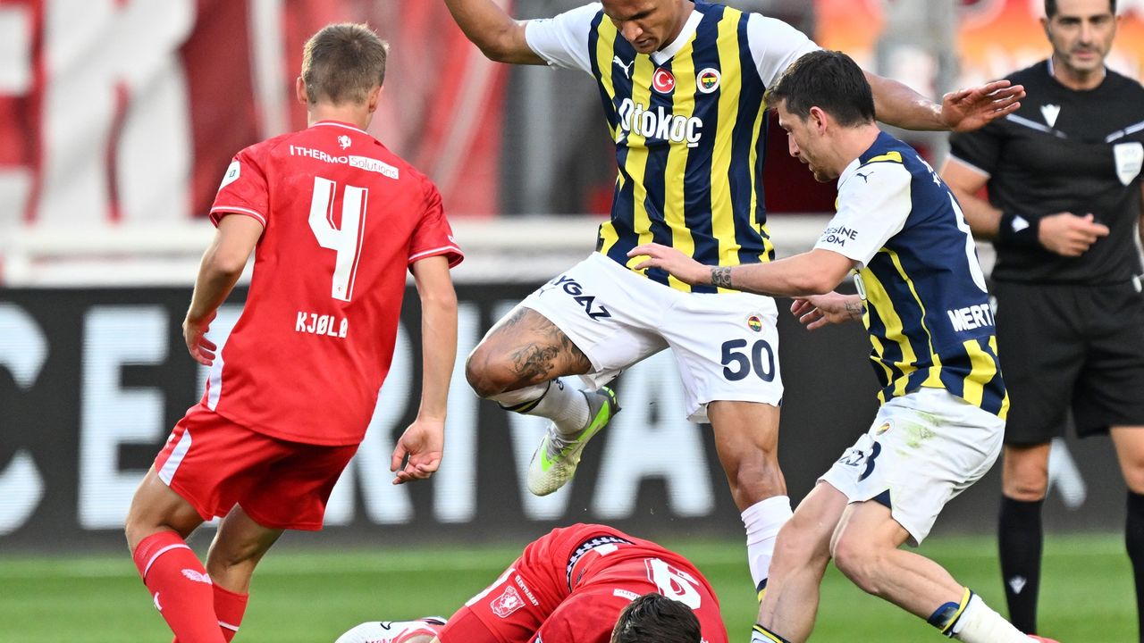 Fenerbahçe turu galibiyetle aldı