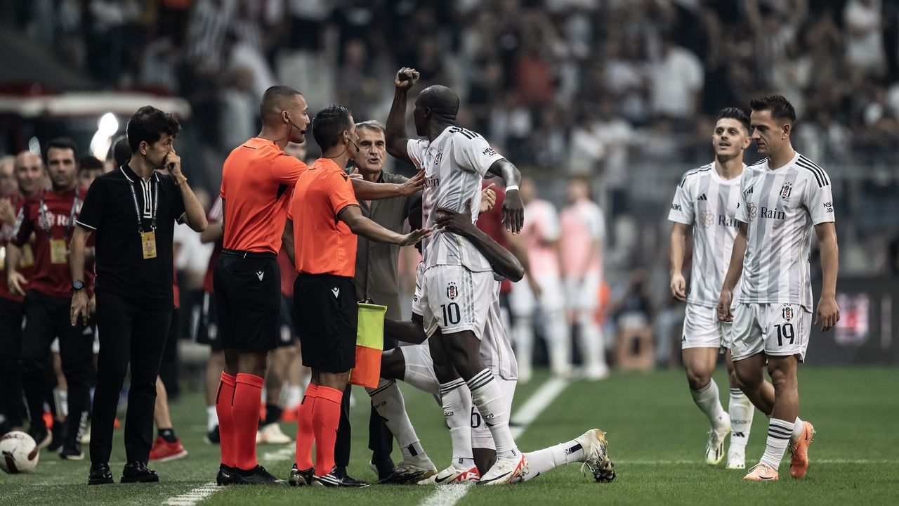 Beşiktaş Dinamo Kiev'i İstanbul'da da mağlup etti