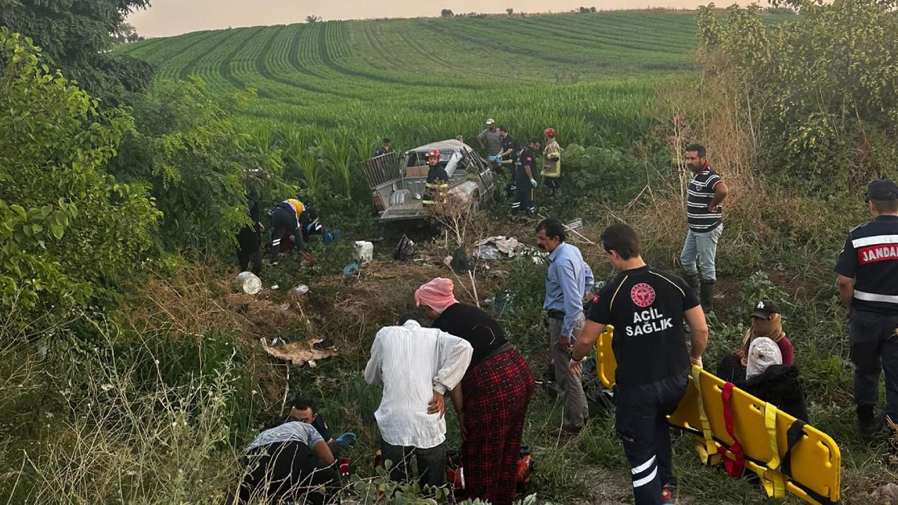 Bursa'da tarım işçilerini taşıyan araç kaza yaptı: 3 ölü, 11 yaralı