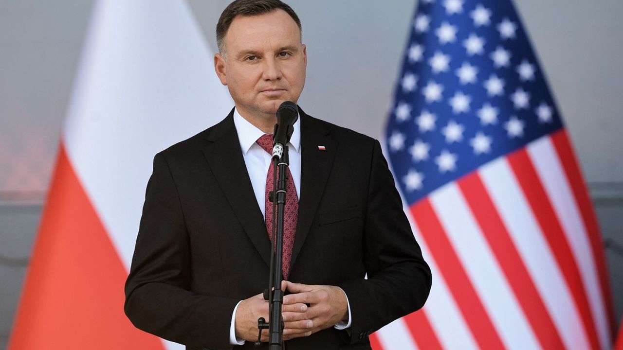 Polonya Cumhurbaşkanı, Belarus sınırındaki saldırılarda Rusya'yı işaret etti