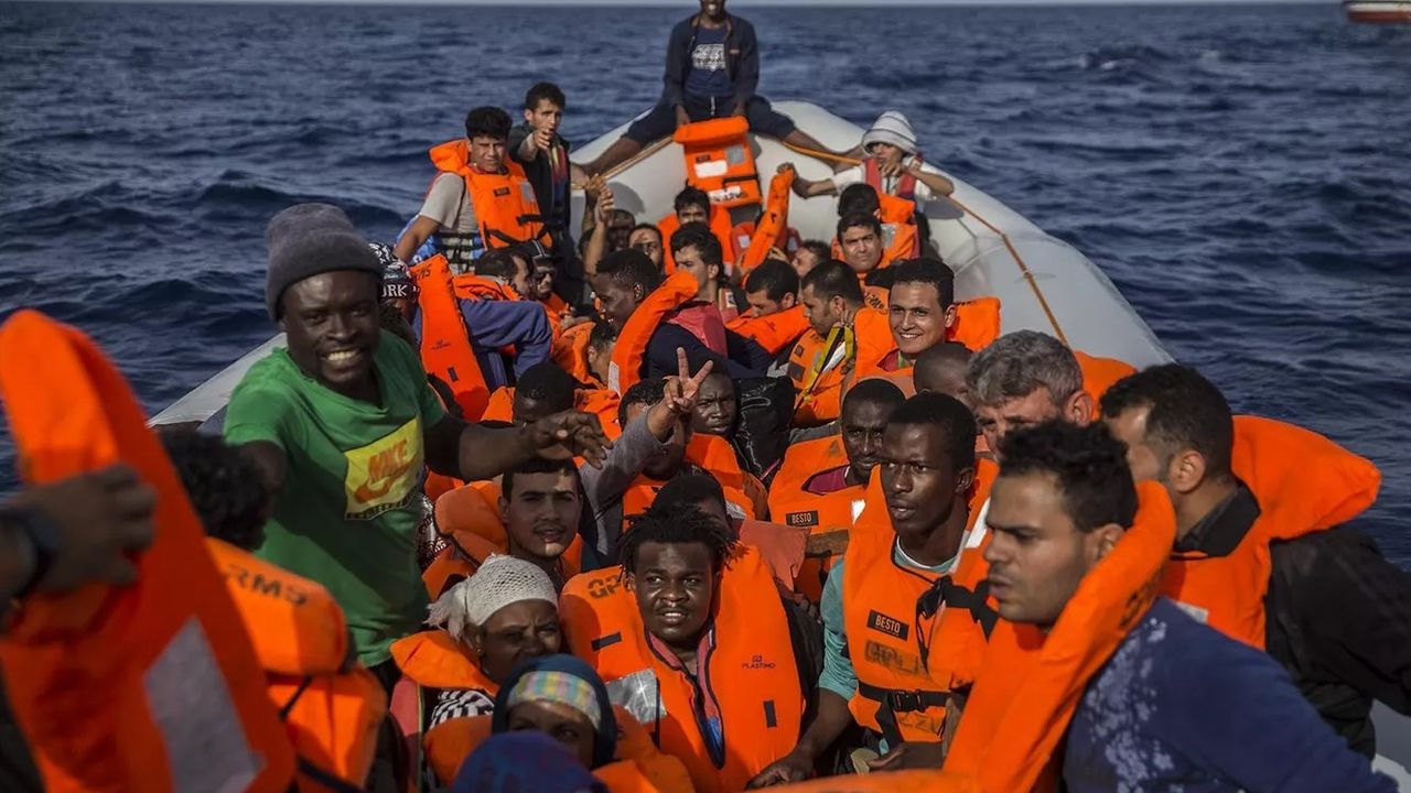 Fas'ta Senegalli 130 düzensiz göçmen kurtarıldı