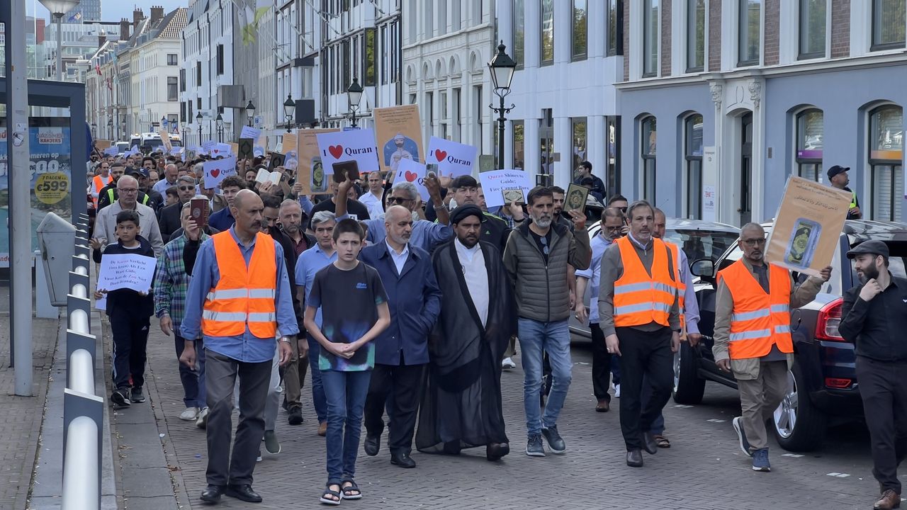 Hollanda’da Kur'an-ı Kerim saldırıları protesto edildi