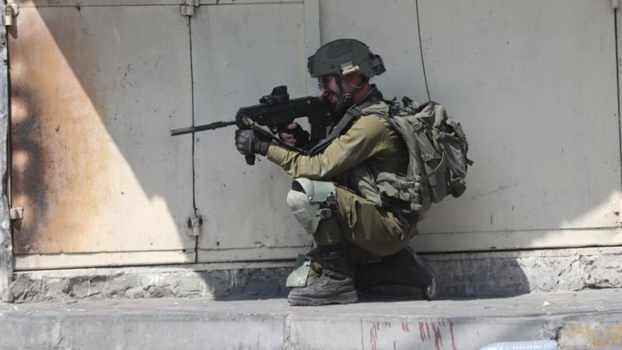 İsrailli emekli general, ordunun Batı Şeria'da "savaş suçlarına ortak olduğunu" söyledi
