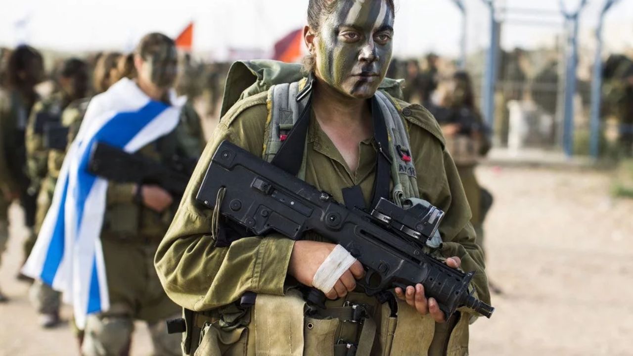 Siyonist İsrail'de kadın militanlara "şarkı söylememe" emri