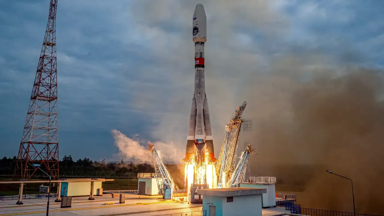 Rusya 47 yıl sonra ilk defa Ay’a uzay aracı gönderdi