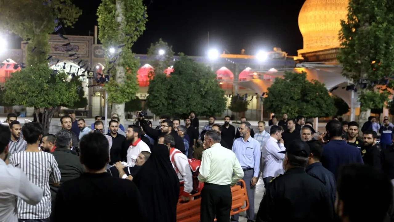 Arap ülkelerinden Şah Çerağ Türbesi'ne düzenlenen saldırıya kınama