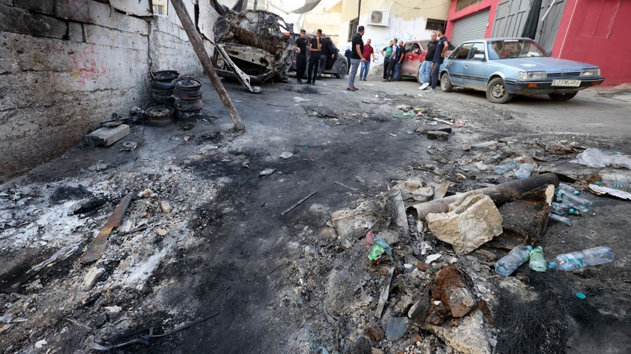Katil İsrail'in Batı Şeria'da düzenlediği hava saldırısında 4 Filistinli şehit oldu