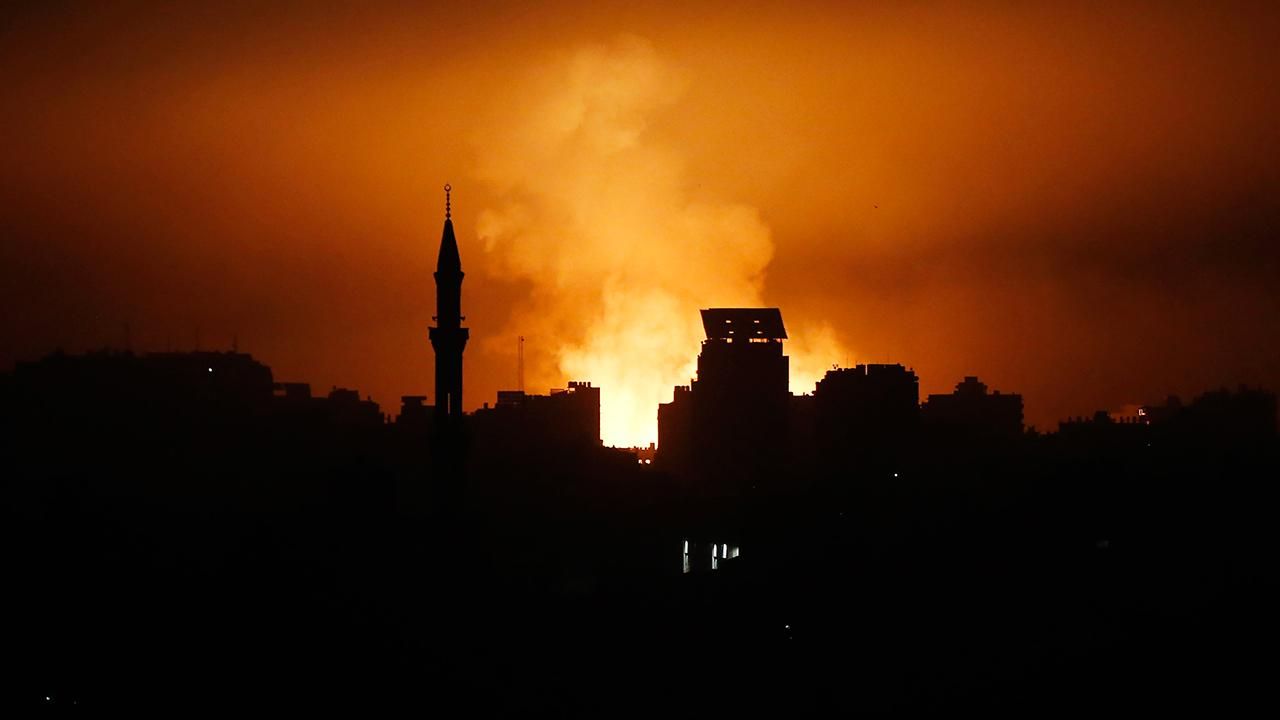 Siyonist İsrail'in ablukası Gazze'de geceyi daha da karanlık yapıyor