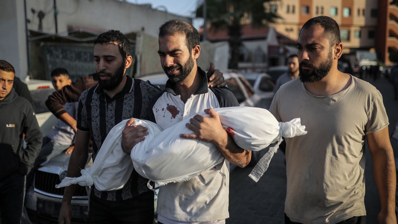 Gazze'de 1524 çocuk hayatını kaybetti
