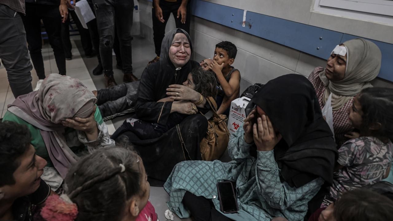 Katil rejim Gazze'deki Kudüs Hastanesi'nin "derhal boşaltılmasını" istedi