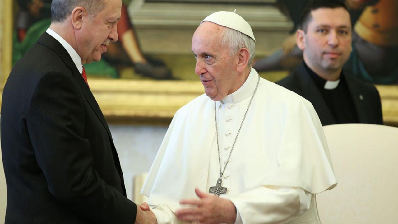 Cumhurbaşkanı Erdoğan, Papa Fransuva ile Filistin'i görüştü