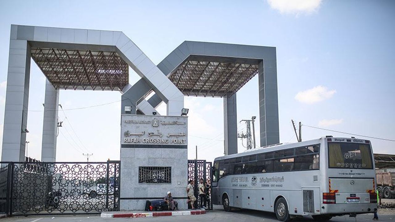 Mısır: Refah Sınır Kapısı açık, İsrail yardımların girişine engel oluyor