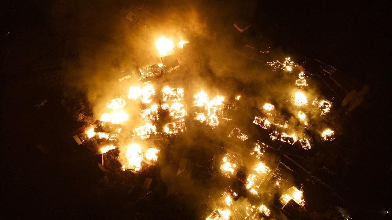 Kastamonu'da köy yangını: 47 ev küle döndü